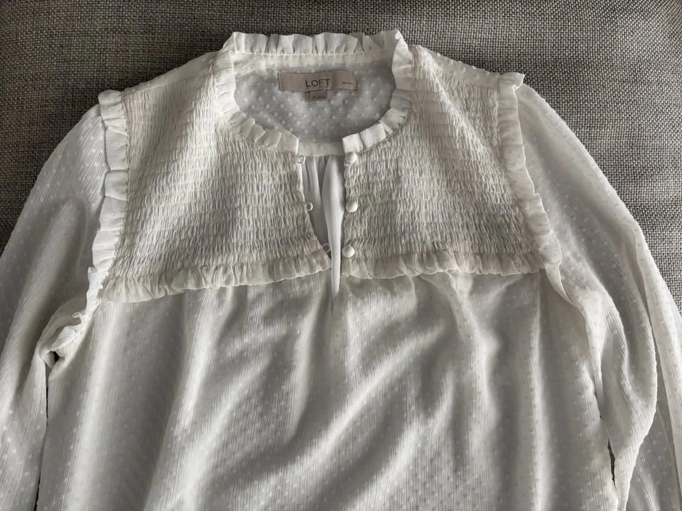 LOFT Petite White Ruffle Blouse ⚽️ - photo 5