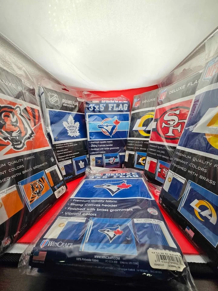 Wincraft NFL/ MLB/ NHL Deluxe Flags 3' X 5' - photo 2