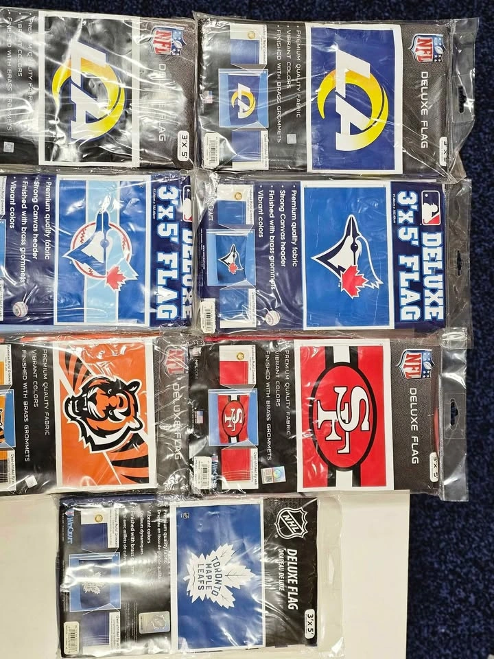 Wincraft NFL/ MLB/ NHL Deluxe Flags 3' X 5' - photo 3