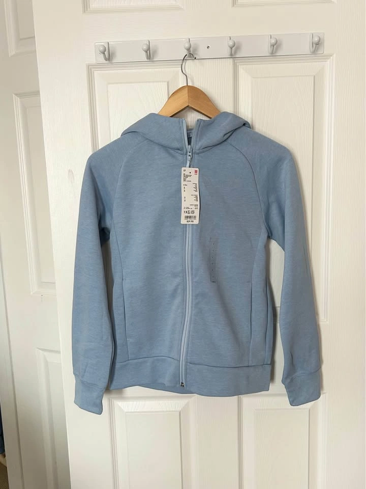 Uniqlo Zip Up Hoodie - photo 2