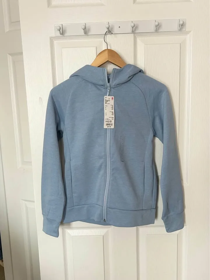 Uniqlo Zip Up Hoodie - photo 2