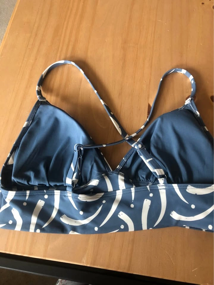 ⚽️NEW Blue Bikini Top Size L - photo 2