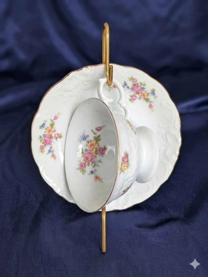 Set of 8 Vintage Wawel Poland Teacups & Saucers – Floral & Gold - photo 2