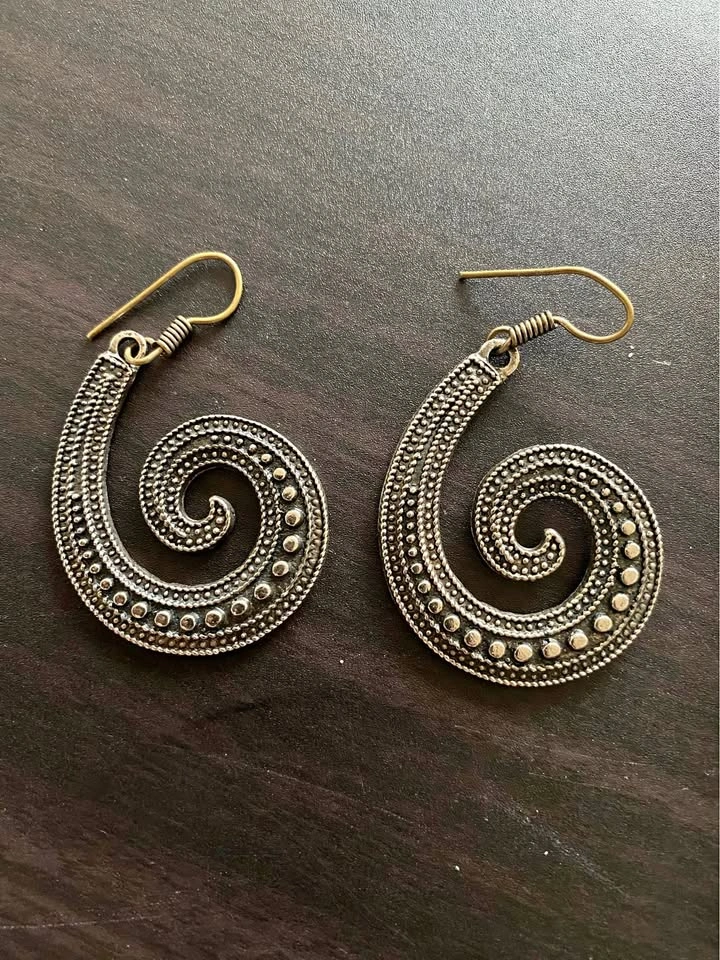Move Out Sale - Hook drops earrings