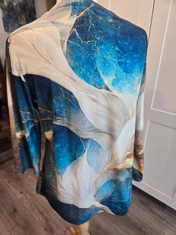 Abstract long sleeve - photo 2