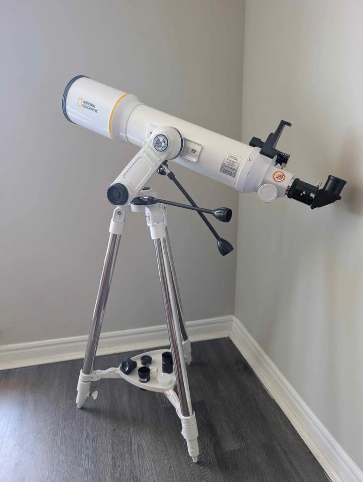 SKY ASSIST 102 MM Refractor telescope - Open Box