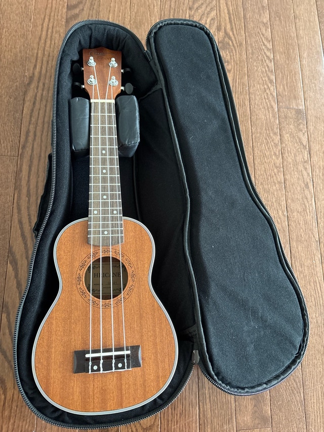Hricane UK-21 Ukulele