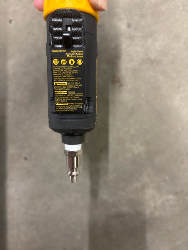 DEWALT DWMT70782L Angle Grinder - photo 2
