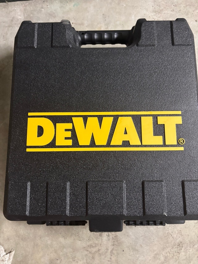 DEWALT D51257 16 Gauge Finish Nailer - photo 3