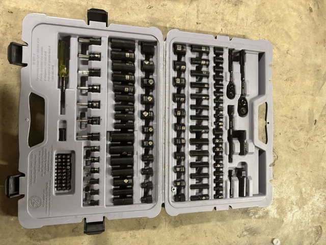 Stanley 122pc Black Chrome Socket Set - STMT71659 - photo 2
