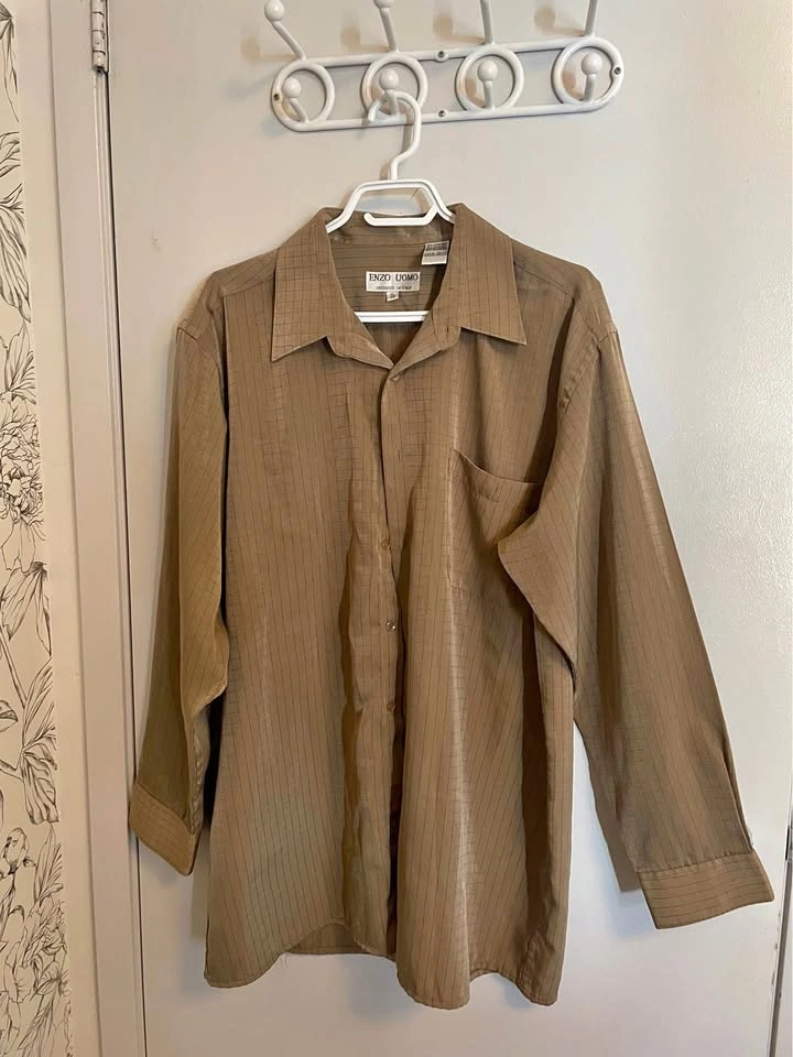 Vintage button-up