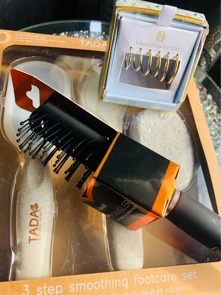 ⚽️ NEW Sets: ProBeauty Brush, Earrings & TADA Footcare Set - photo 4