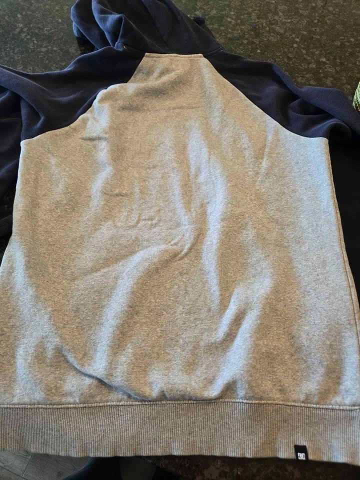 Mens medium hoodie - photo 2