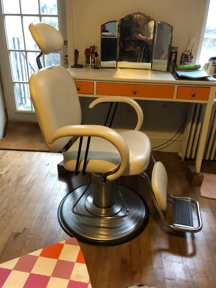 White Salon Chair best offer needs to go - photo 3