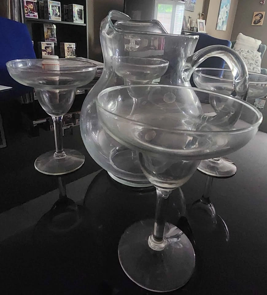Glass Pitcher and Margarita Glass Set - photo 3