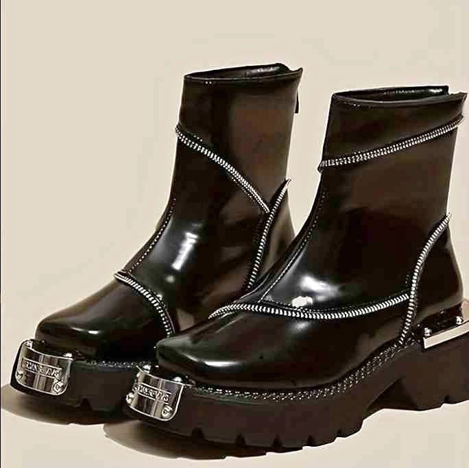 Women ankle boots/shoes size 40