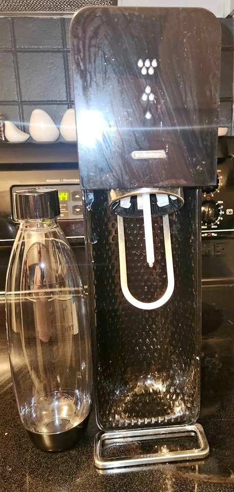 SodaStream Source Sparkling Water Maker