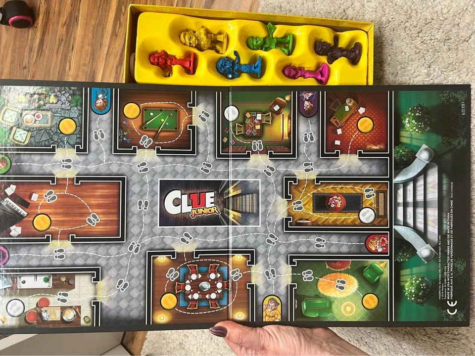 Board game “Clue Junior My First Clue” - photo 2