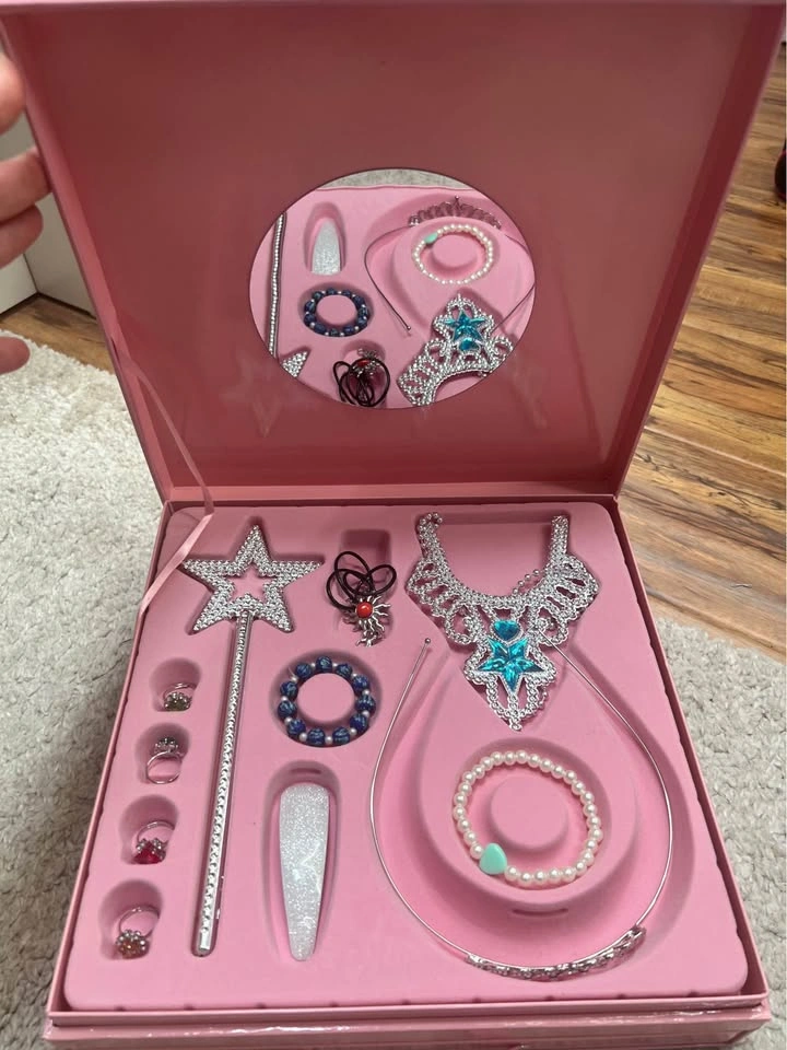 Secrets of Fairy Book and Jewellery Set - photo 2