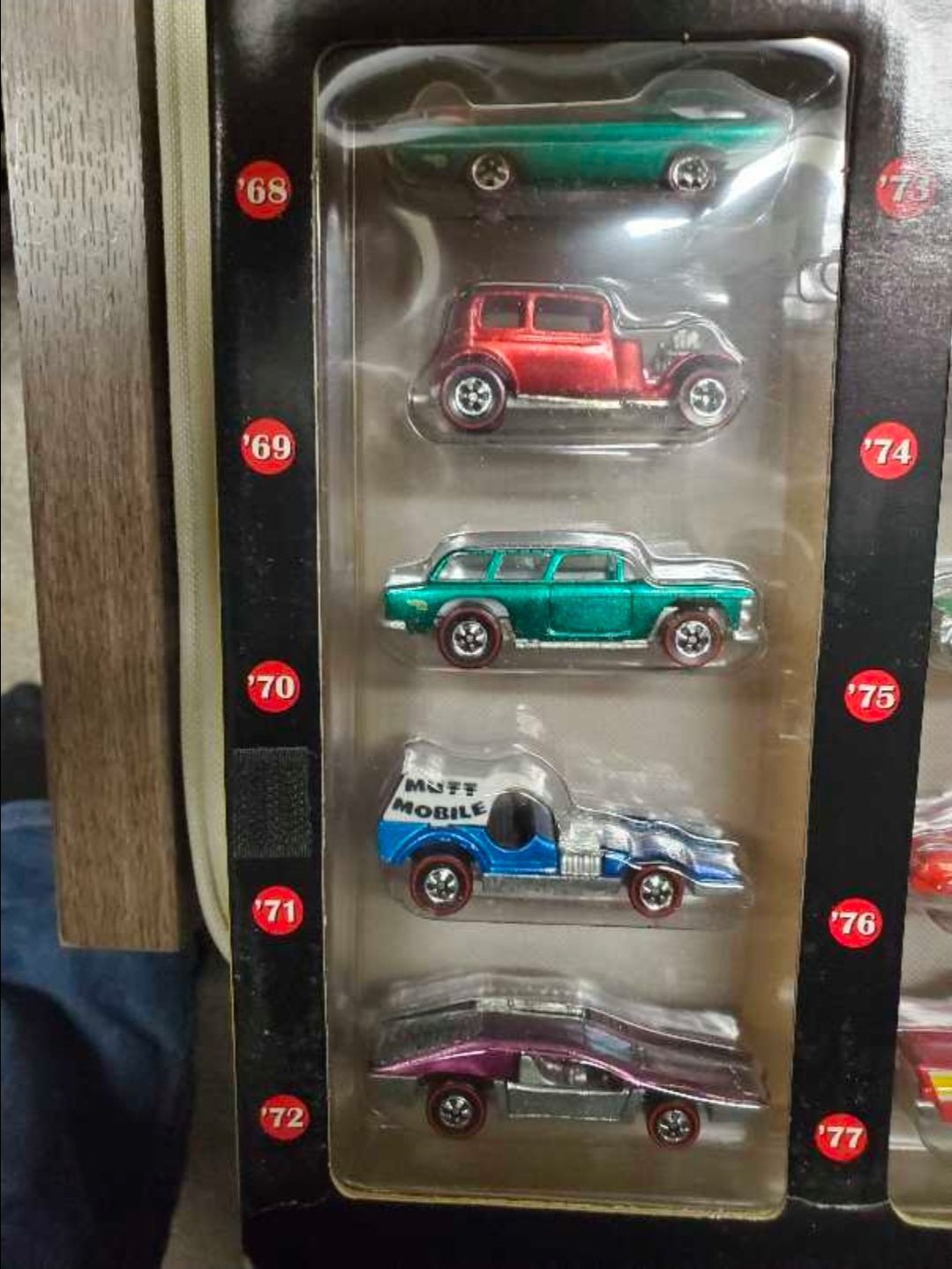 Hot Wheels 30th Anniversary Collectors Choice Set - 30 Cars - photo 4