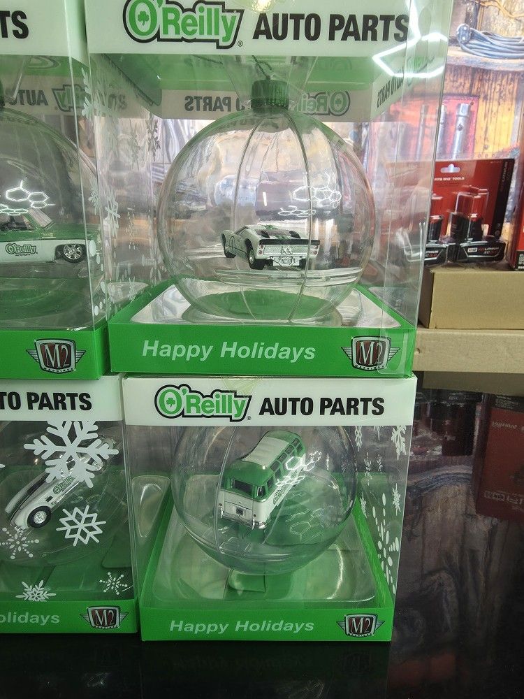 2025 ORILEYS M2 CHRISTMAS SPHERES SET - photo 2