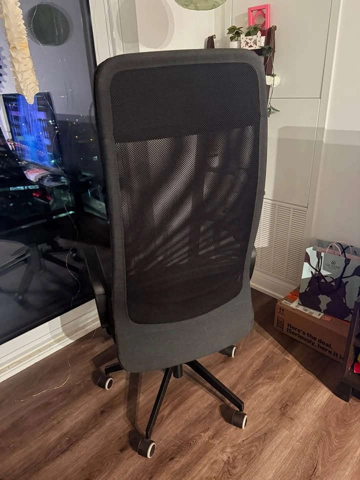Ergonomic Office Chair for Sale – Lightly Used - photo 2