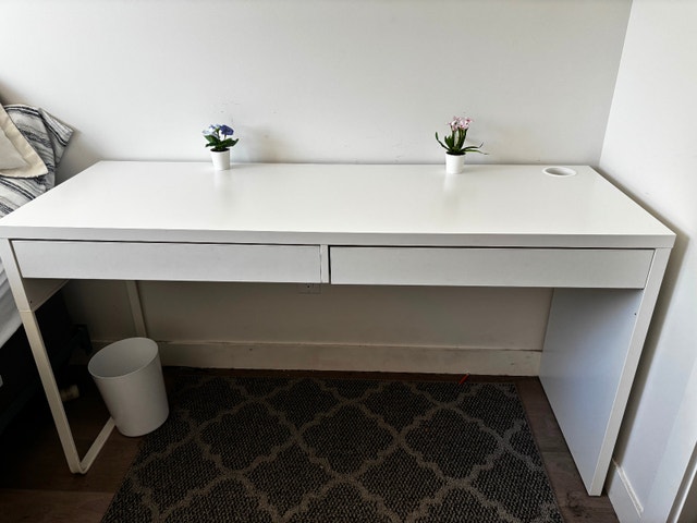 IKEA MICKE Desk -White (142x50 cm)