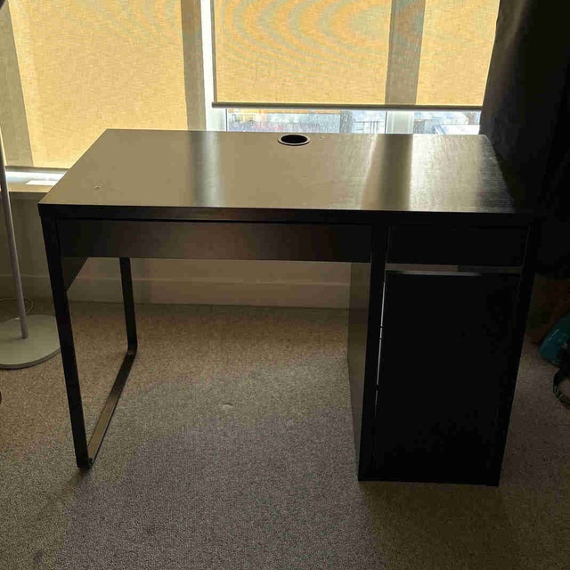 Ikea Micke desk