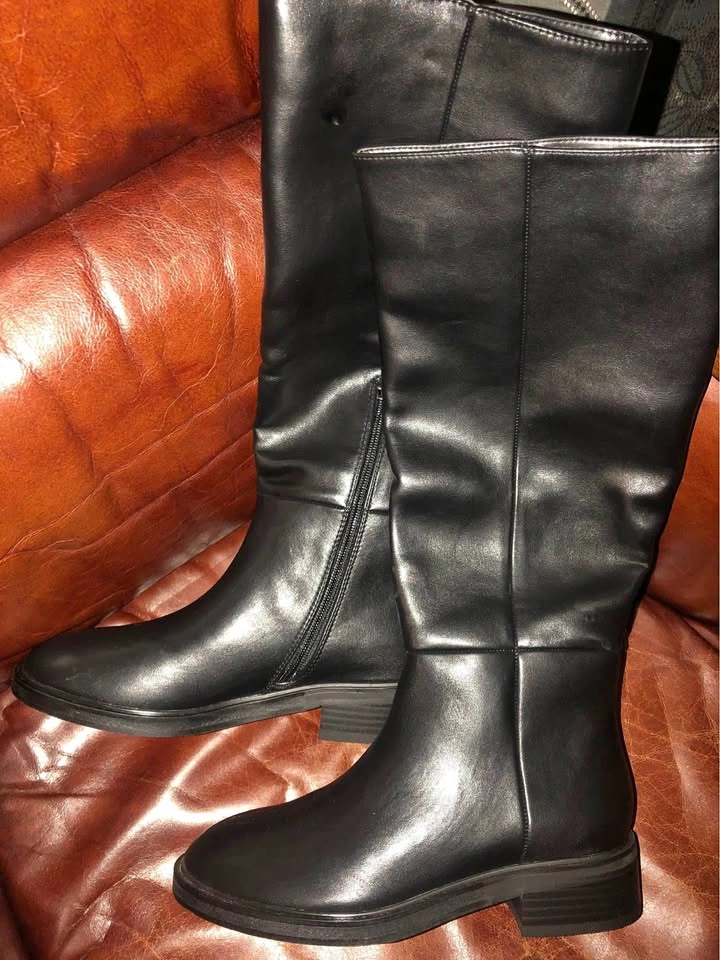 ⚽️ NEW Steve Madden Black Knee-High Boots size 36