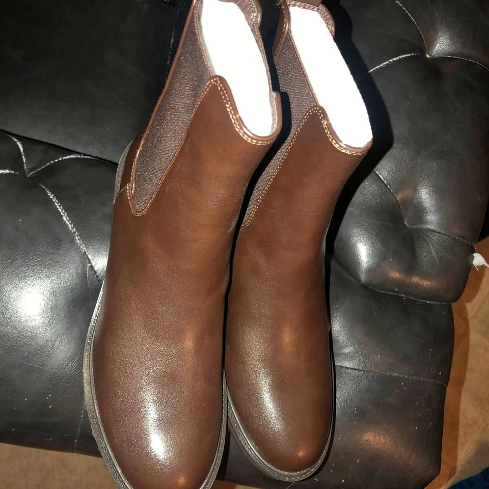 ⚽️ NEW Steve Madden Brown Chelsea Boots