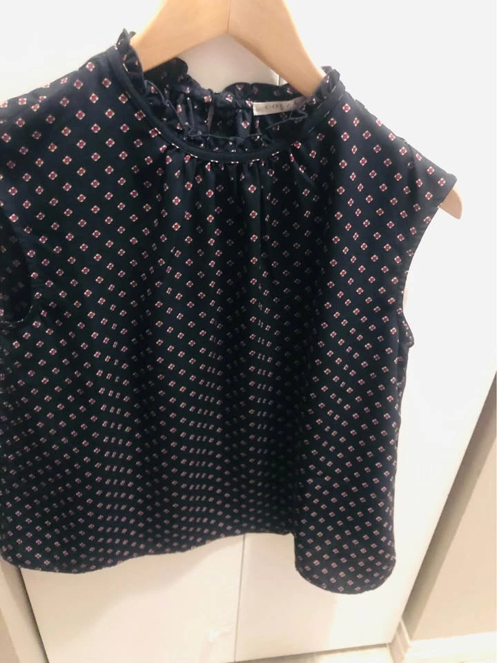 ⚽️ NEW COLZA Sleeveless Blouse - Size M - photo 2