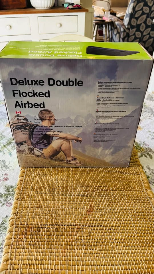 Double Size Air Mattress and Pump *BRAND NEW* - photo 3