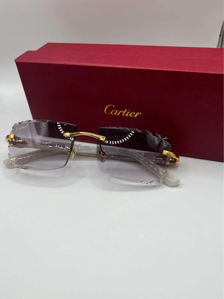 *(💲200)* Grey Diamond Cut Cartier Sunglasses - photo 5