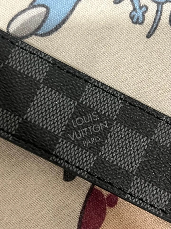 *(💲30)* Black Checkers Louis Vuitton Style Belt - photo 5