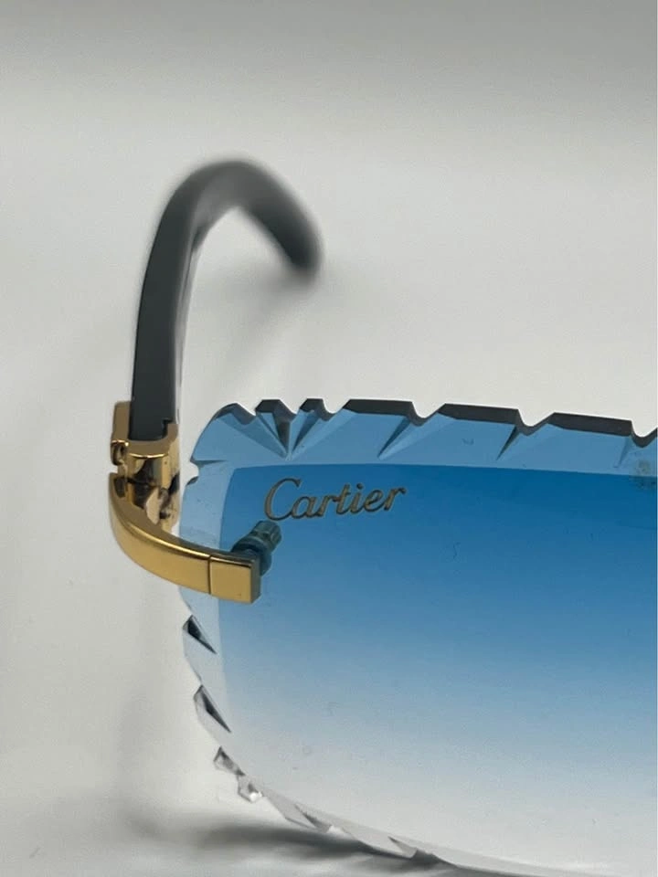 *(💲200)* Dark blue to white gradient Cartier sunglasses - photo 2