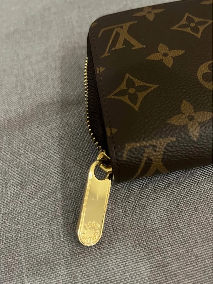 *(💲60)* Louis Vuitton Zippy wallet - photo 4