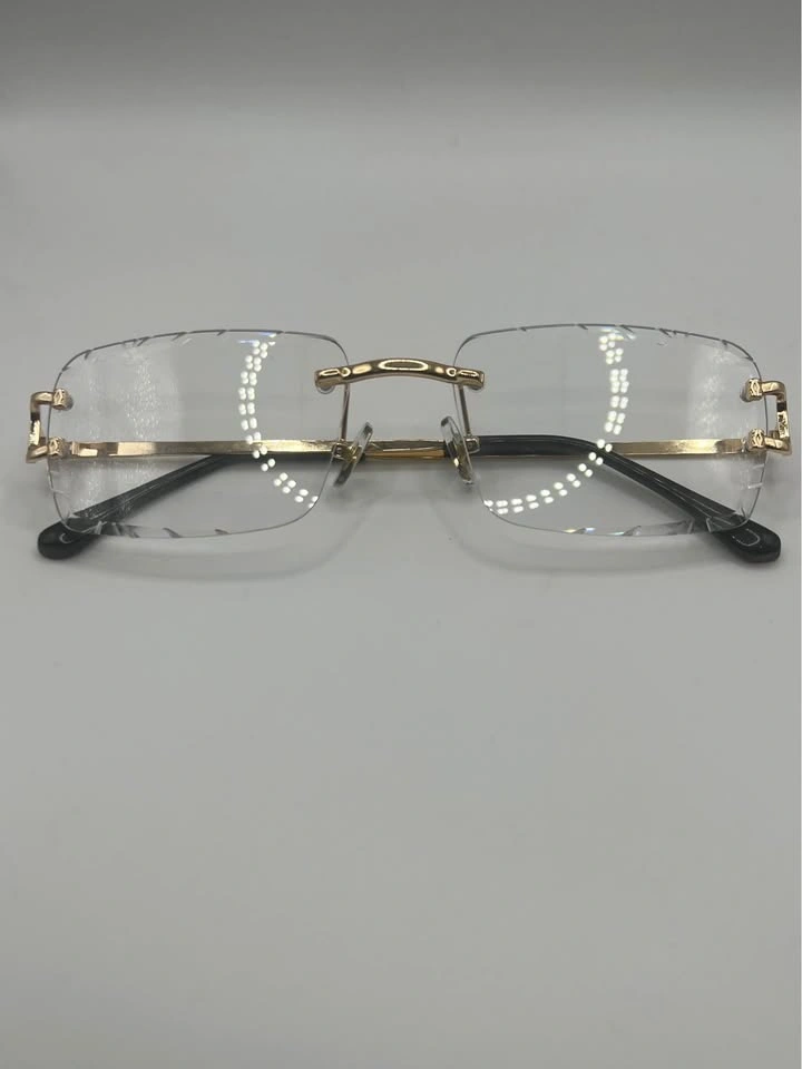 *(💲70)* Clear Diamond Cut Cartier Sunglasses - photo 3