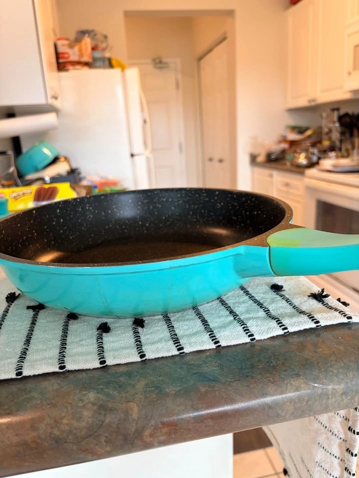 Turquoise Cookware Set - photo 4