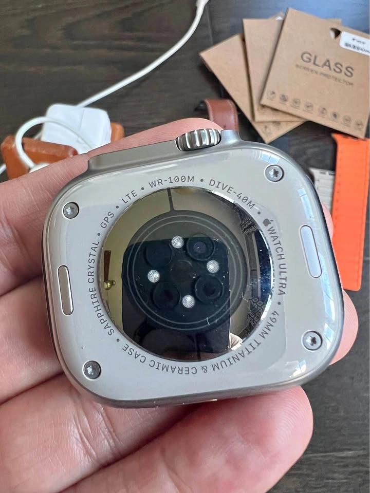 Apple Watch Ultra 49mm Titanium