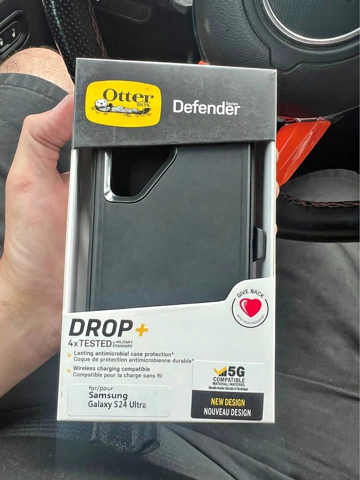 OtterBox Defender Series phone Case for Samsung Galaxy S24 Ultra