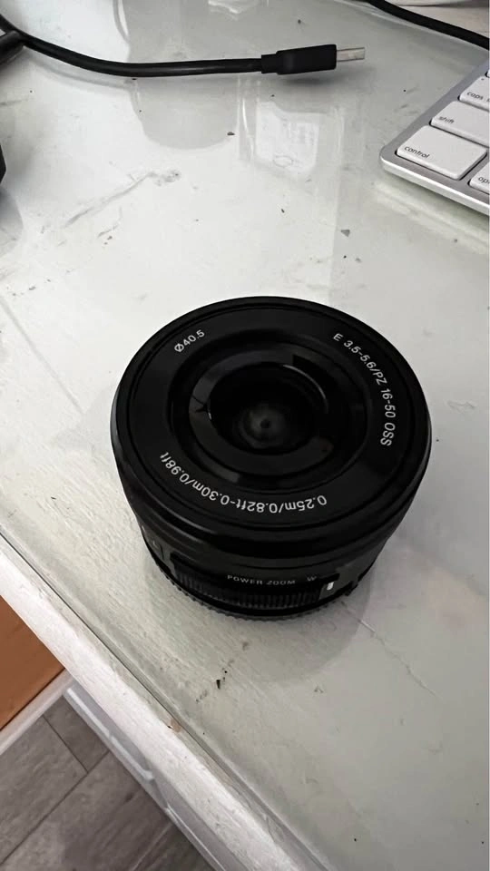 Sony E 16-50mm f/3.5-5.6 PZ OSS Lens (SELP1650) - photo 4