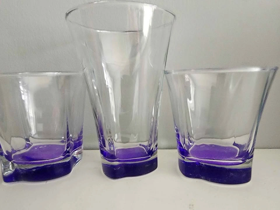 Glass cups