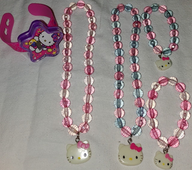 Hello Kitty Costume Jewelry - Necklaces, Bracelets, Watch, Decal - photo 2