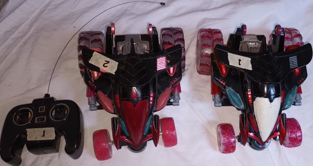 2 x Radio Remote Control Fast Lane RC Stunt Knight Speedster
