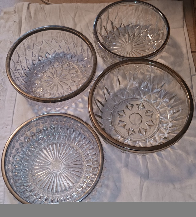 4 Vintage Heavy Clear Cut Lead Crystal Glass Candy Dishes - photo 2