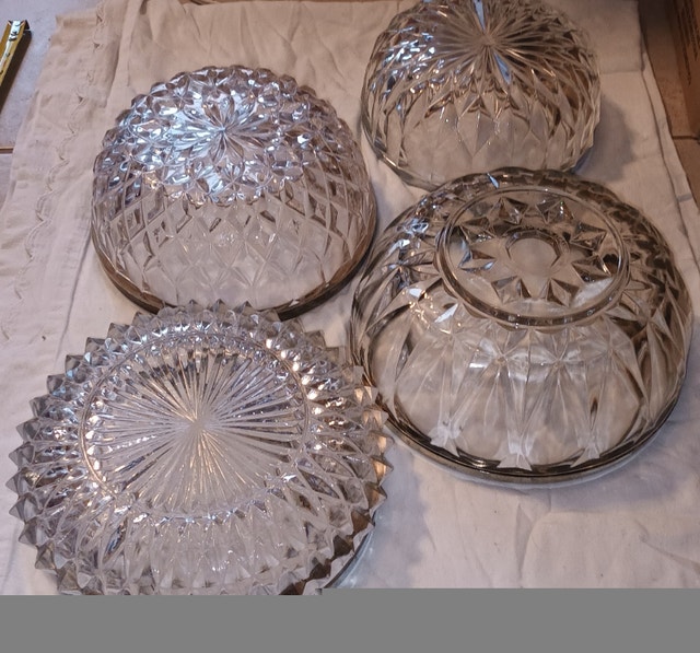 4 Vintage Heavy Clear Cut Lead Crystal Glass Candy Dishes - photo 4