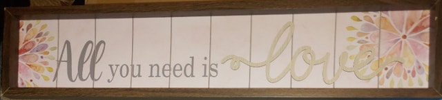 NEW Rustic Picture Frame All you need is Love - photo 3