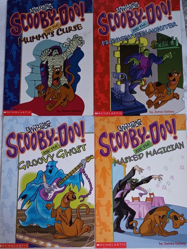 Qty 4 x 4 Scooby-Doo! Books by Scholastic - photo 3