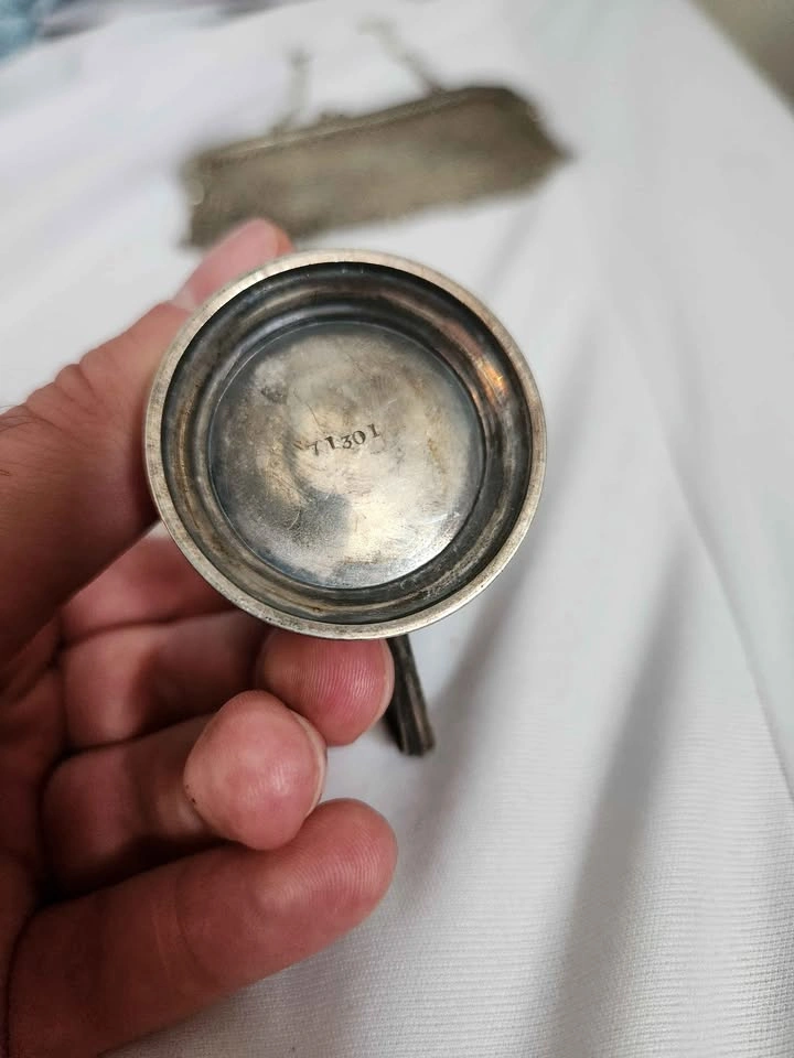 Antique Sterling Silver Pepper Pot, made in London, 1898. - photo 4
