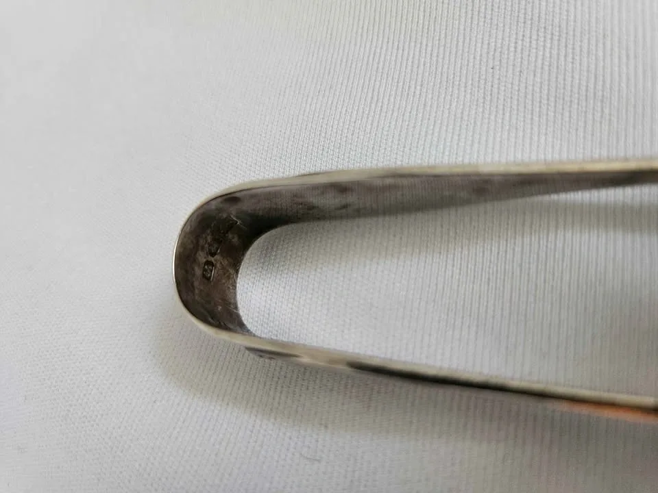 Sterling Silver Salt Tongs by Joseph Rogers and sons, early 1900 - photo 5